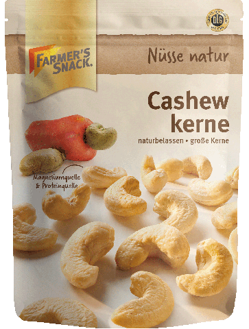 Freigestellte Verpackung von naturbelassenen Cashewkernen 175g mit Farmer's Snack Logo und DLG-Logo